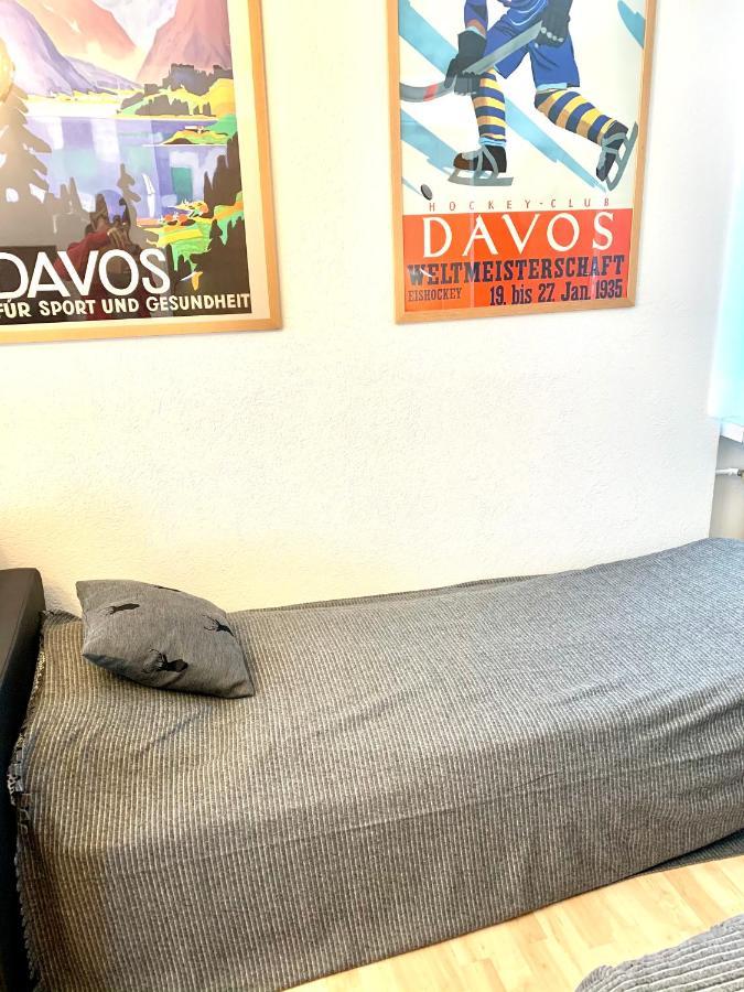 Holiday Apartment Bolgen - Close To Everything! Bolgen, Jakobshorn, Bus Stop, Train Station, Supermarket, Ski School, Ski Rentals, Restaurants And More! Давос Екстериор снимка