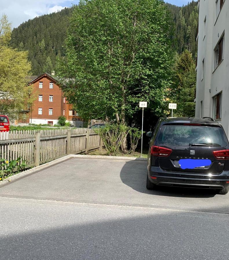 Holiday Apartment Bolgen - Close To Everything! Bolgen, Jakobshorn, Bus Stop, Train Station, Supermarket, Ski School, Ski Rentals, Restaurants And More! Давос Екстериор снимка
