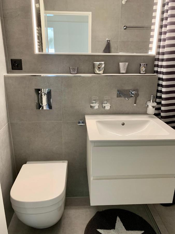 Holiday Apartment Bolgen - Close To Everything! Bolgen, Jakobshorn, Bus Stop, Train Station, Supermarket, Ski School, Ski Rentals, Restaurants And More! Давос Екстериор снимка