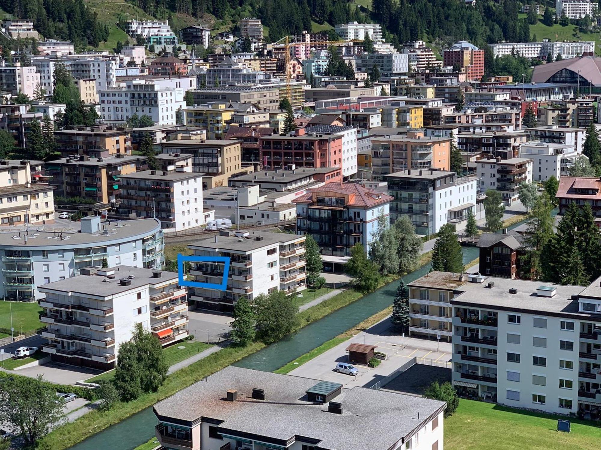 Holiday Apartment Bolgen - Close To Everything! Bolgen, Jakobshorn, Bus Stop, Train Station, Supermarket, Ski School, Ski Rentals, Restaurants And More! Давос Екстериор снимка
