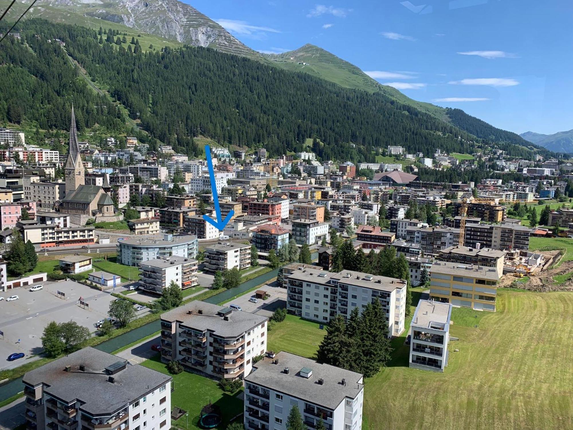 Holiday Apartment Bolgen - Close To Everything! Bolgen, Jakobshorn, Bus Stop, Train Station, Supermarket, Ski School, Ski Rentals, Restaurants And More! Давос Екстериор снимка